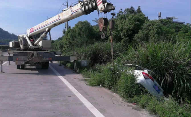 渭滨区重载吊车救援